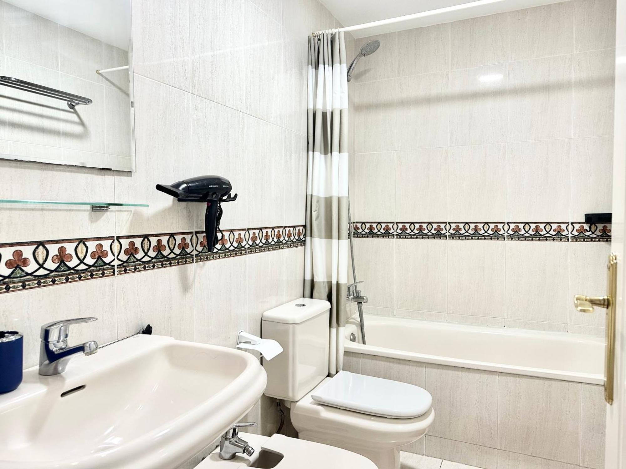 Costa Del Sol Seaside Studio - 5 Mins From Beach Fuengirola Buitenkant foto